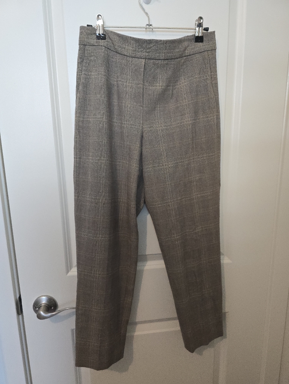 ARITZIA Classic Plaid Straight-Leg Dress Pants - Taupe